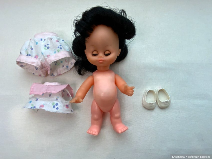 Очаровательная малышка с чёрными волосами. 1989 год Югославия (фото 5)