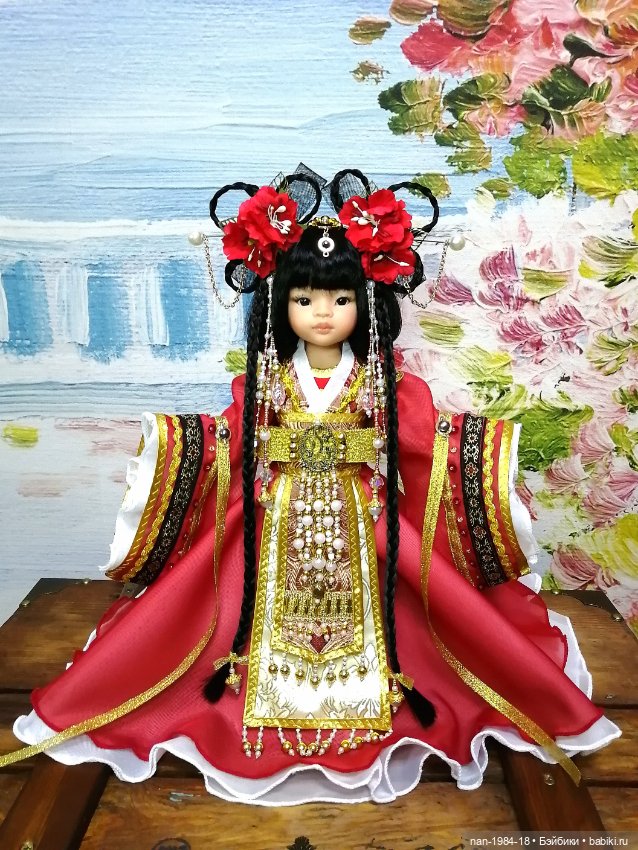 М. К. "Китайская принцесса" для кукол Паола Рейна
