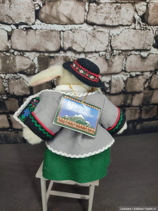 Кролик Hoppy Vanderbear.Прогулка в горах. 20 см (фото 4)