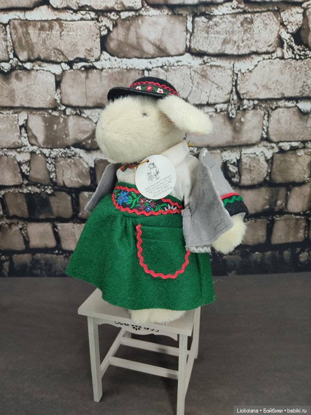 Кролик Hoppy Vanderbear.Прогулка в горах. 20 см (фото 2)