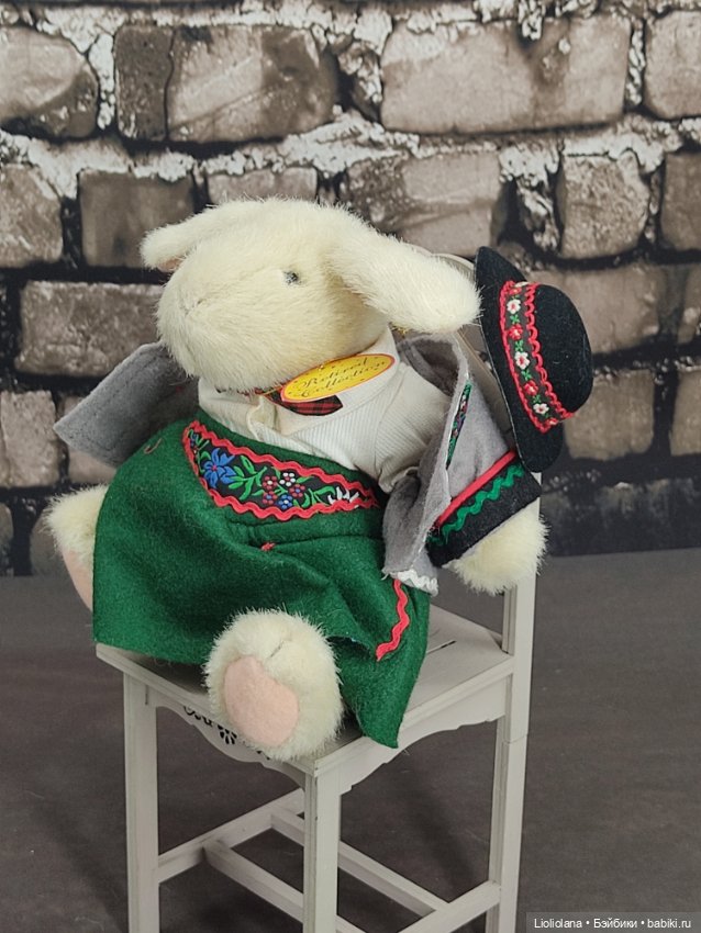 Кролик Hoppy Vanderbear.Прогулка в горах. 20 см (фото 7)