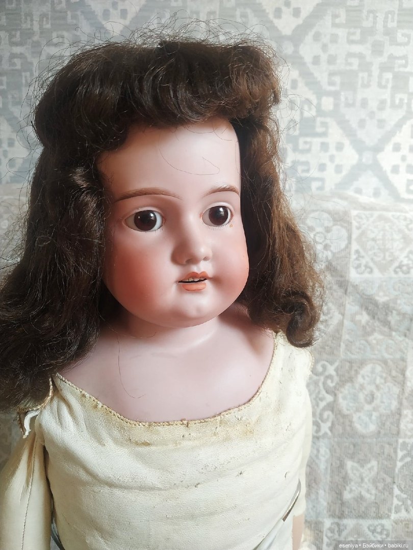 Антикварная Флорадора на кожаном теле (фото 3)