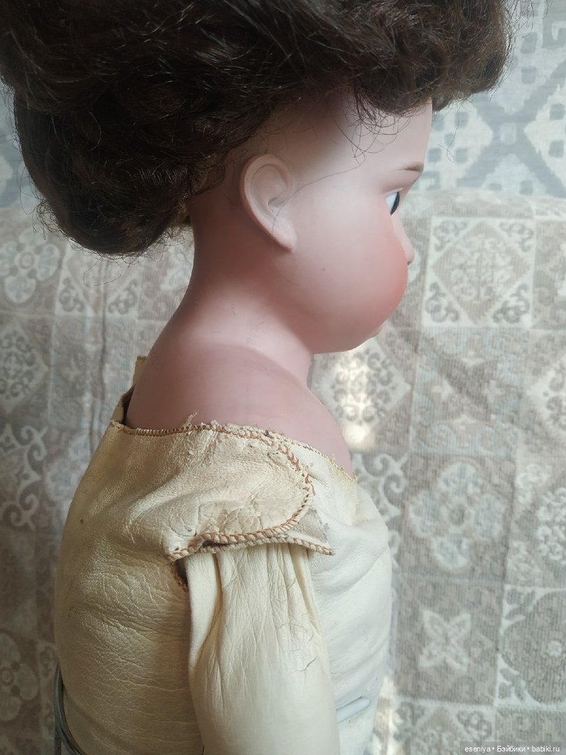 Антикварная Флорадора на кожаном теле (фото 6)