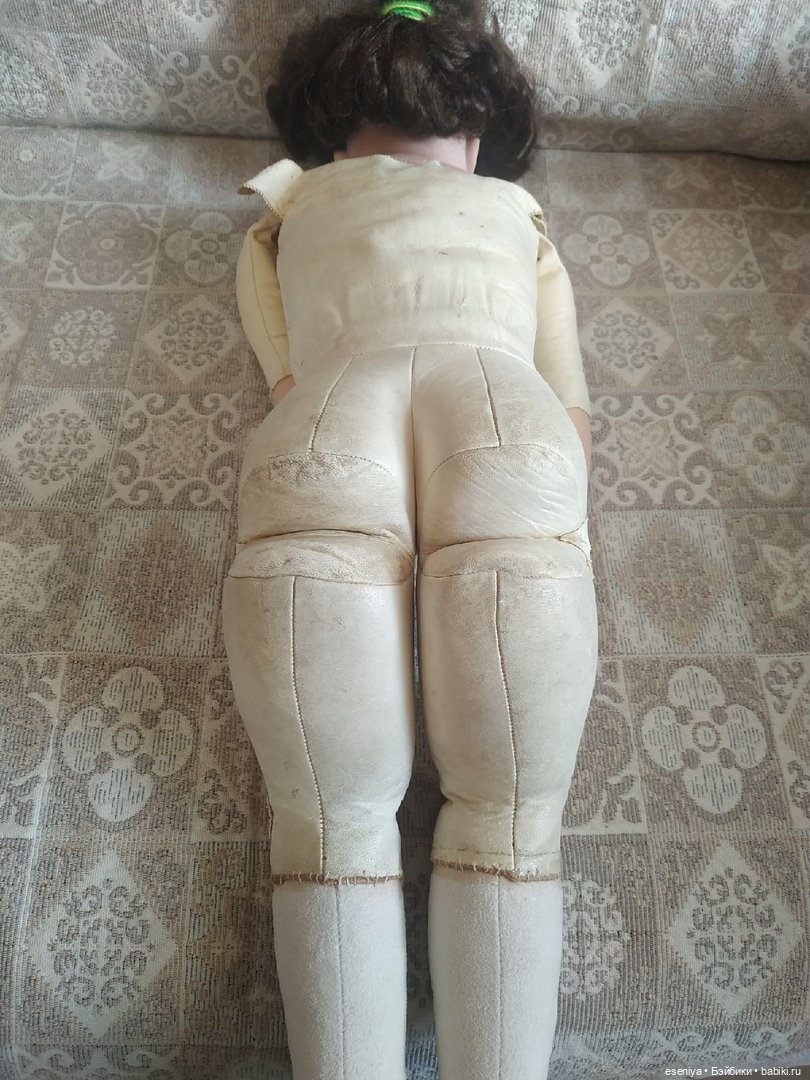 Антикварная Флорадора на кожаном теле (фото 9)