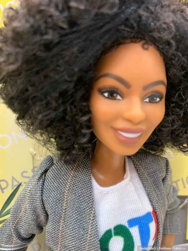 Яра Шахиди, Barbie Yara Shahidi (фото 3)