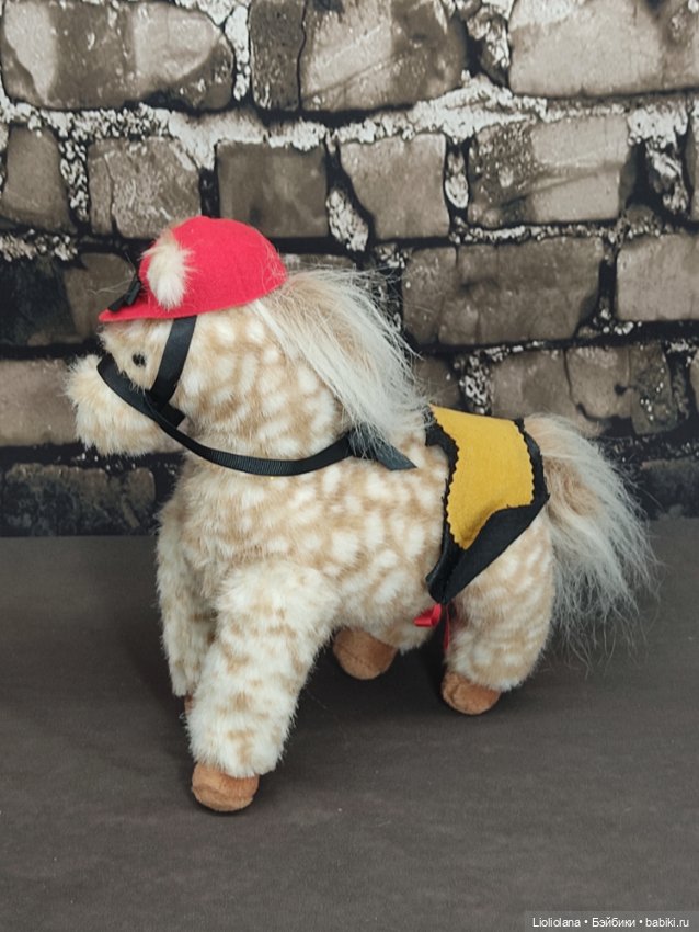 Мишка Muffy, кролик Hoppy и лошадка Овсянка. Лошадиные бега