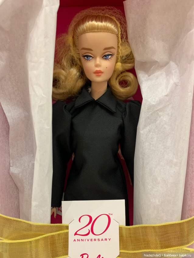 Barbie fashion model collection best in black doll 2025