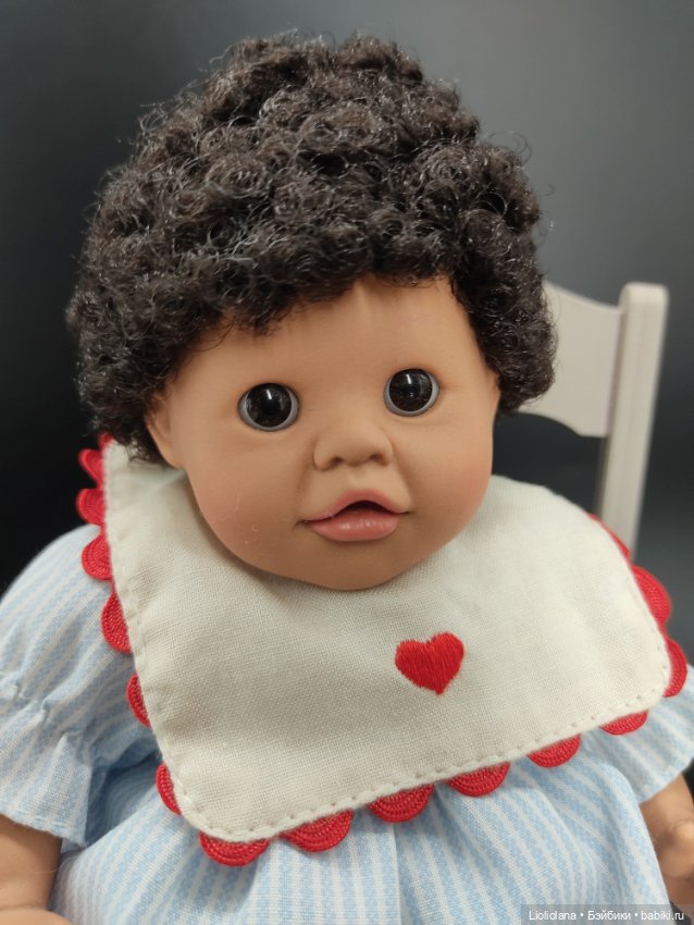 Малышка-мулатка от Pauline Bjonness Jacobsen. 20 см. Винил