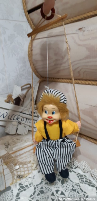 Клоун на качелях — Винтажные куклы и игрушки детства (фото 3)