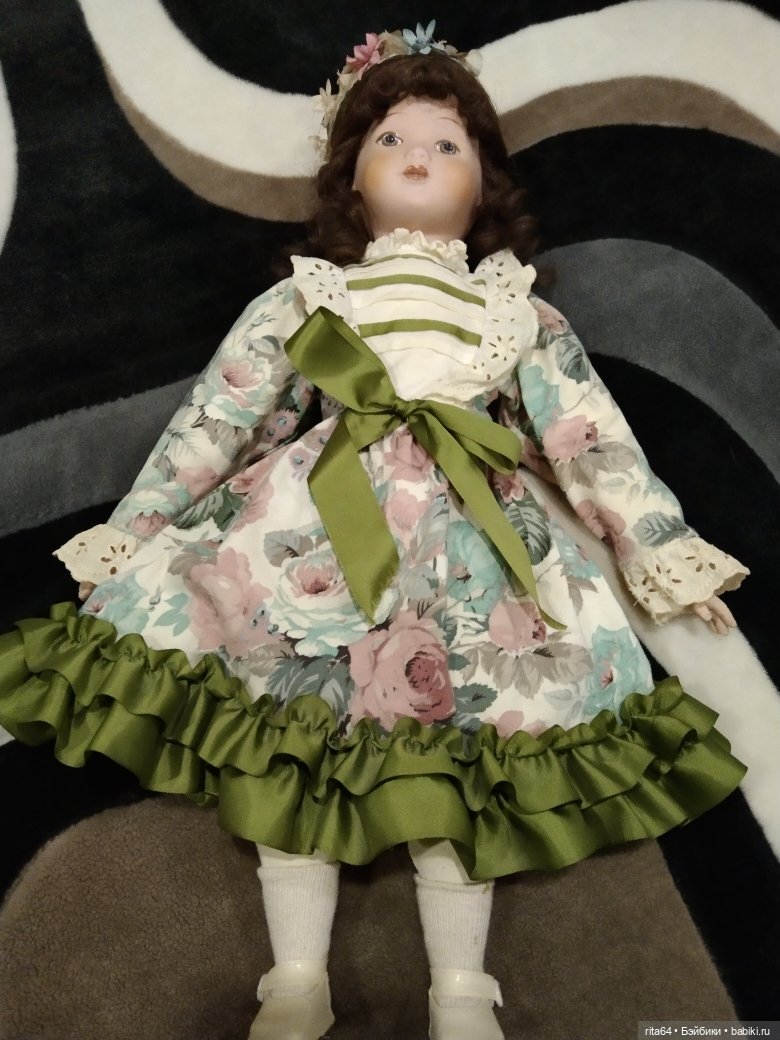 Винтажная фарфоровая кукла 1995 г (фото 4)