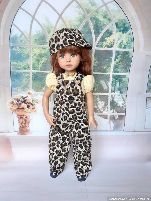 Комплект для кукол ростом 33 см