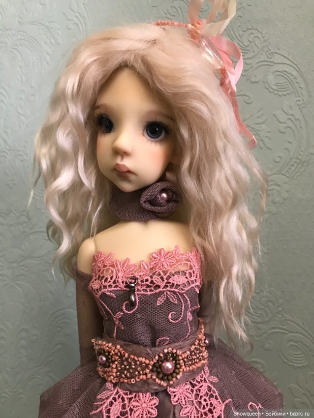 Стильные и очень красивые наряды для куколок Kaye Wiggs и похожих размеров