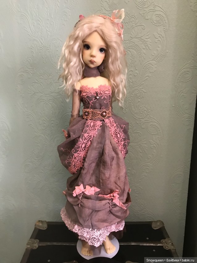 Стильные и очень красивые наряды для куколок Kaye Wiggs и похожих размеров (фото 7)