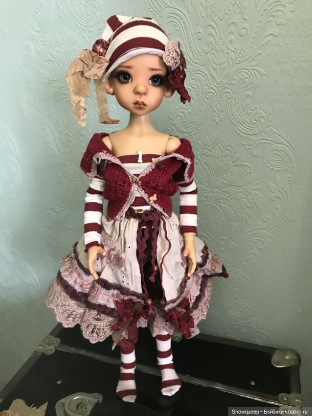 Стильные и очень красивые наряды для куколок Kaye Wiggs и похожих размеров