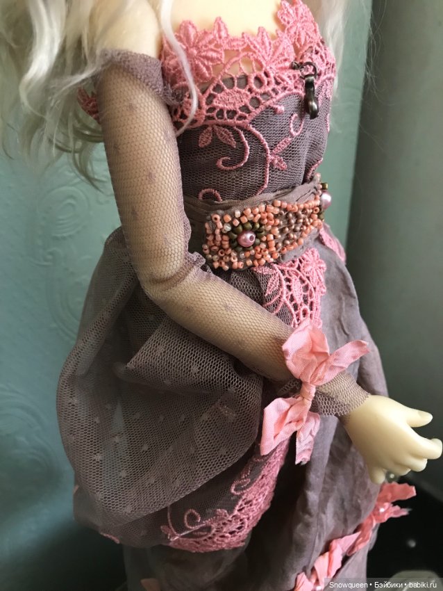 Стильные и очень красивые наряды для куколок Kaye Wiggs и похожих размеров