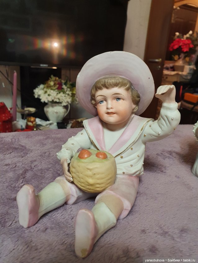 Антикварные и винтажные фарфоровые куколки-статуэтки (фото 3)