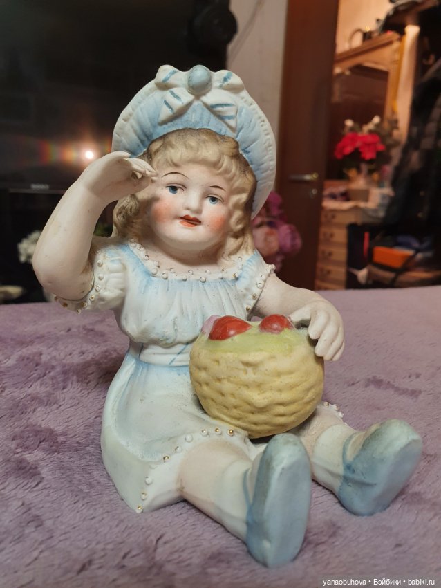 Антикварные и винтажные фарфоровые куколки-статуэтки (фото 2)