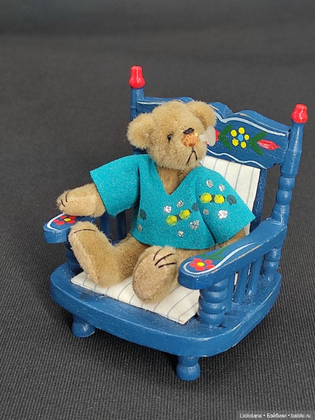 Мишка с пчелкой от World Of Miniature Bears. 7 см. Миниатюра. США (фото 8)