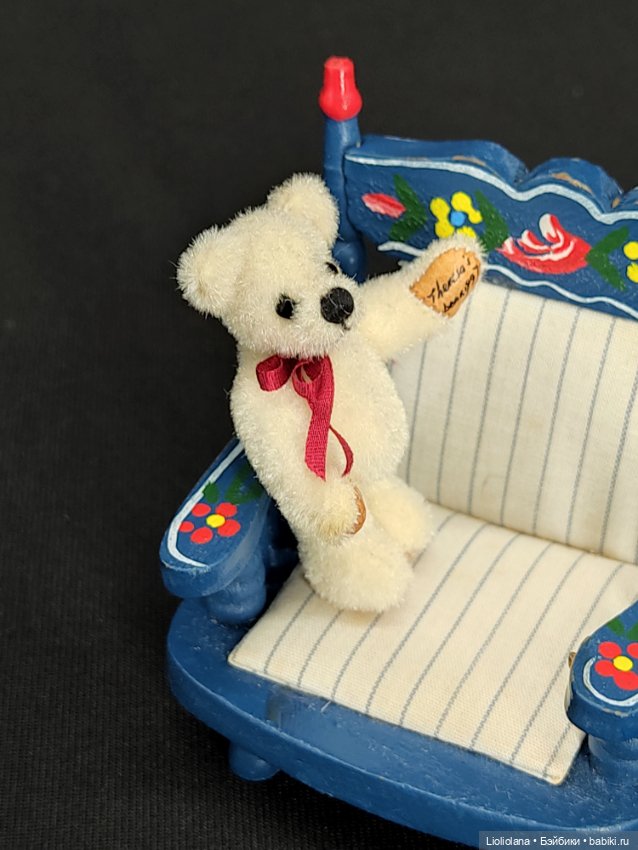 Мишка белый с красным бантом от World Of Miniature Bears. 4,5 см (фото 6)