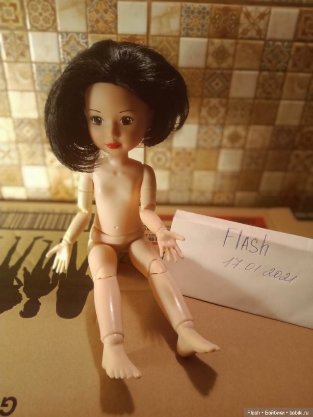 Тело шарнирное( подходит Паолкам,Джолинам и тд)+ голова Белоснежки (фото 6)