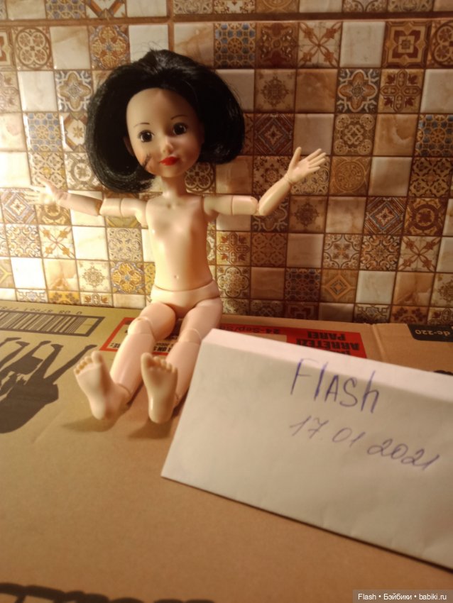 Тело шарнирное( подходит Паолкам,Джолинам и тд)+ голова Белоснежки (фото 10)