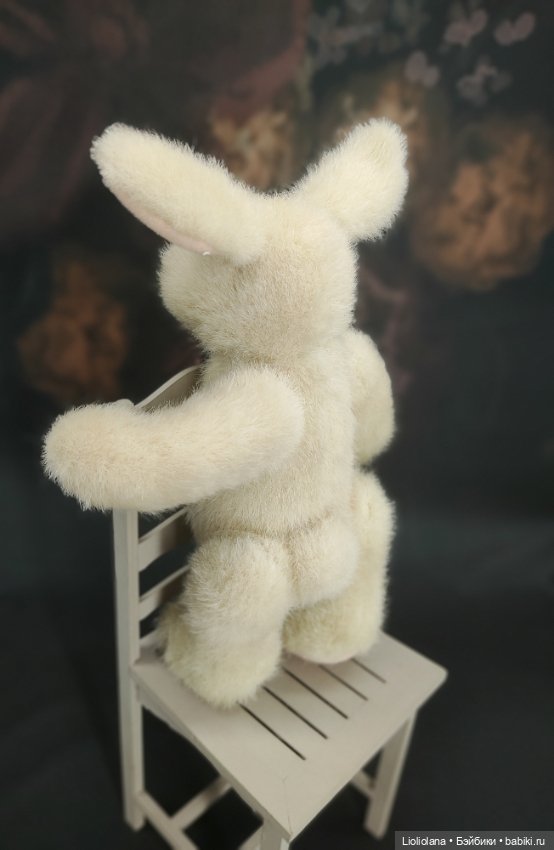 Кролик Hoppy Vanderhare. Весенние шляпки. 20 см