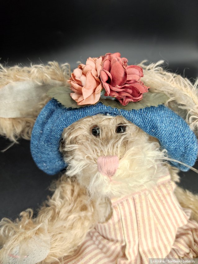 Зайка в шляпке от Boyds Bears Co. 22 см. Мохер. 1998 год (фото 2)