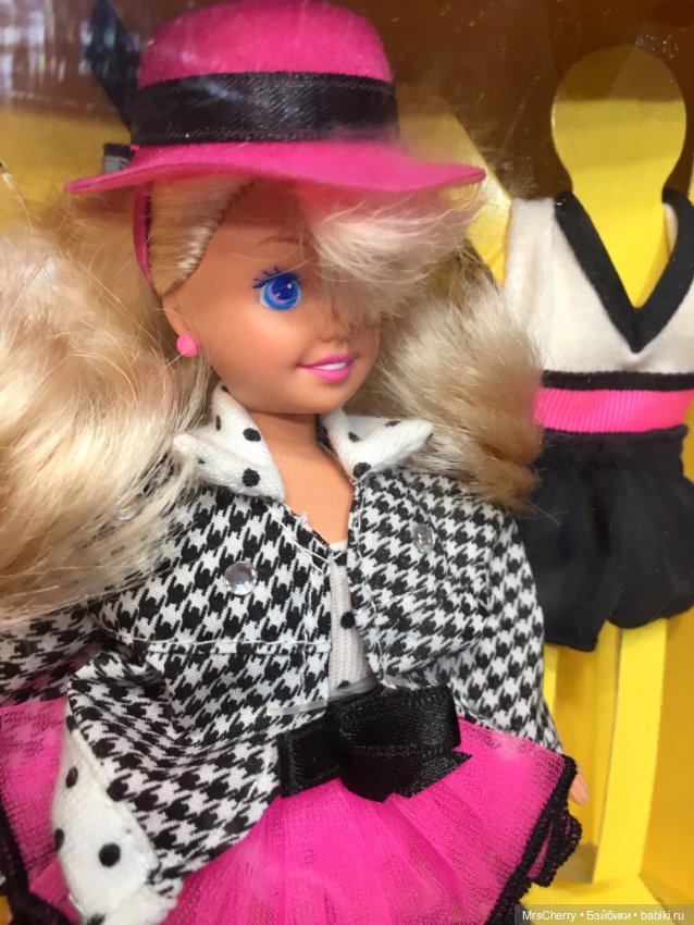 Party ‘n’ play Stacie / Стейси , сестричка Барби (фото 3)