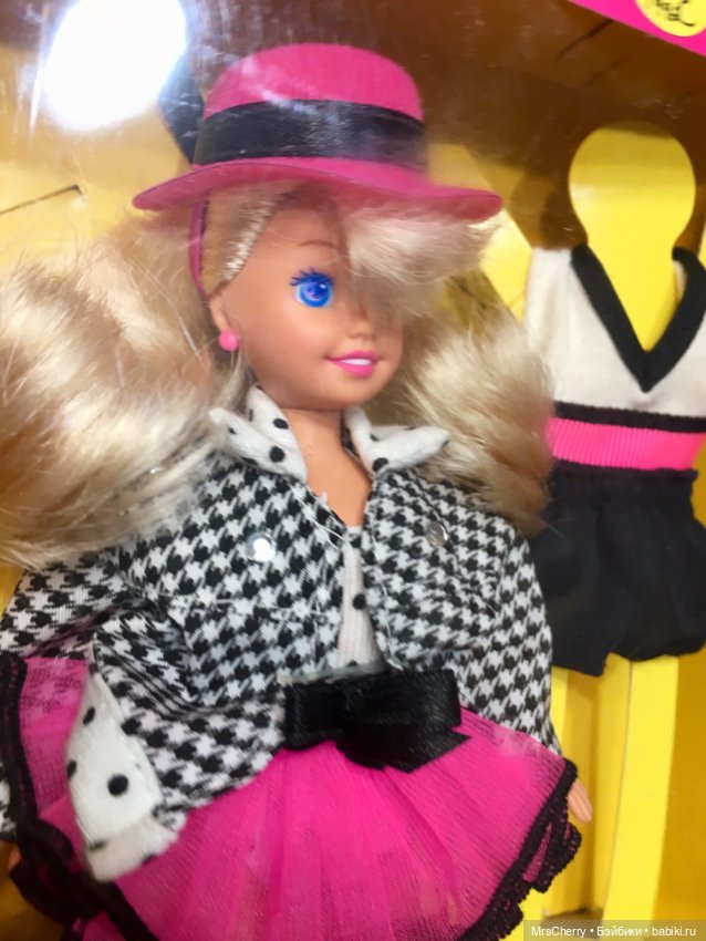 Party ‘n’ play Stacie / Стейси , сестричка Барби (фото 8)