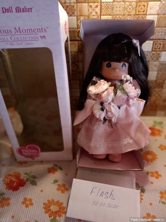 Драгоценные моменты Precious moments от Линды Рик с букетом (фото 10)