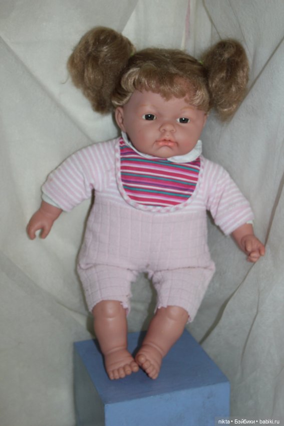 Милая виниловая мягкотелая куколка Клеймо