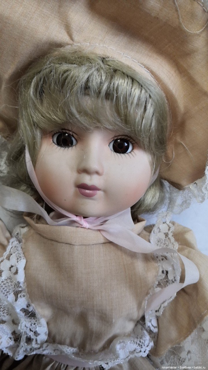 Винтажная фарфоровая куколка из Германии (фото 3)