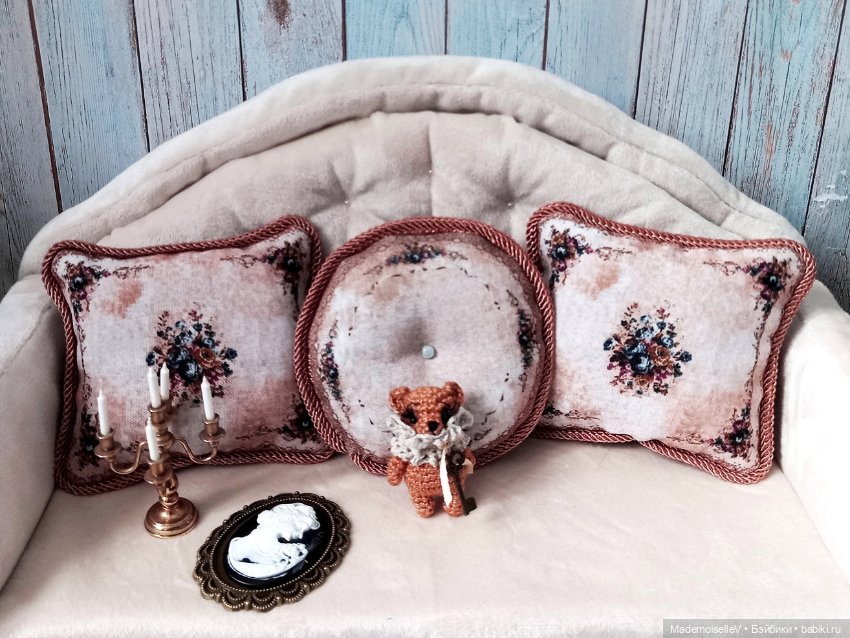 Коллекция ковров и подушек "Нежность" в бежево-голубом цвете № 51 (фото 9)