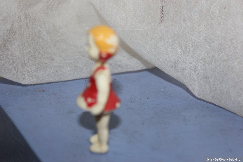 Игрушка СССР. Куколка колкий пластик (фото 4)