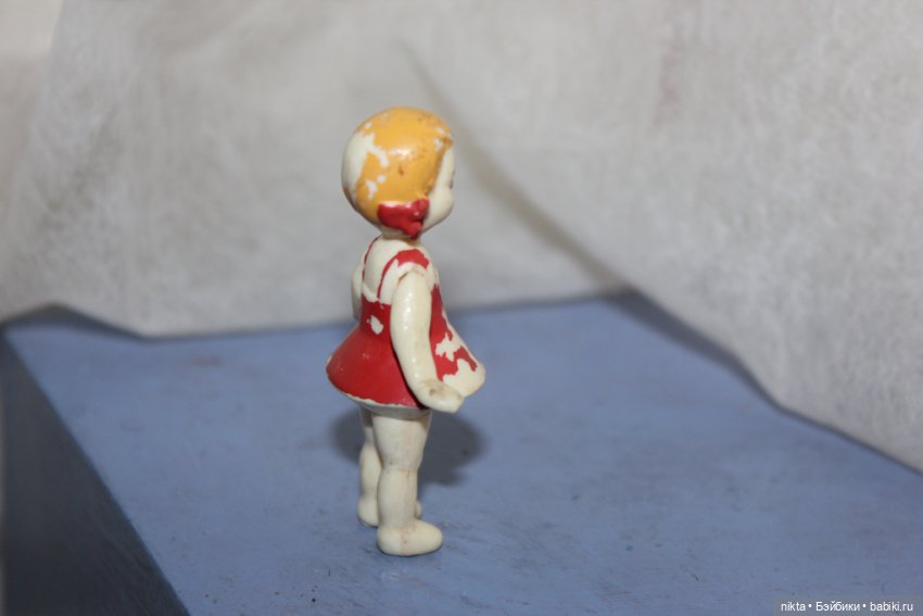 Игрушка СССР. Куколка колкий пластик (фото 2)
