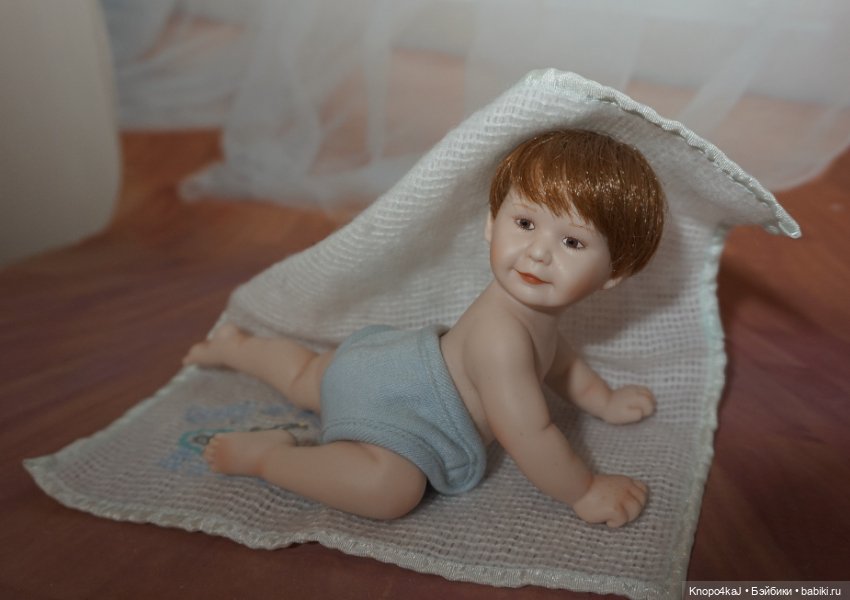 Titus Tomescu «Snug as a Bug in a Rug» — Уютный как жук в ковре мини версия (фото 3)