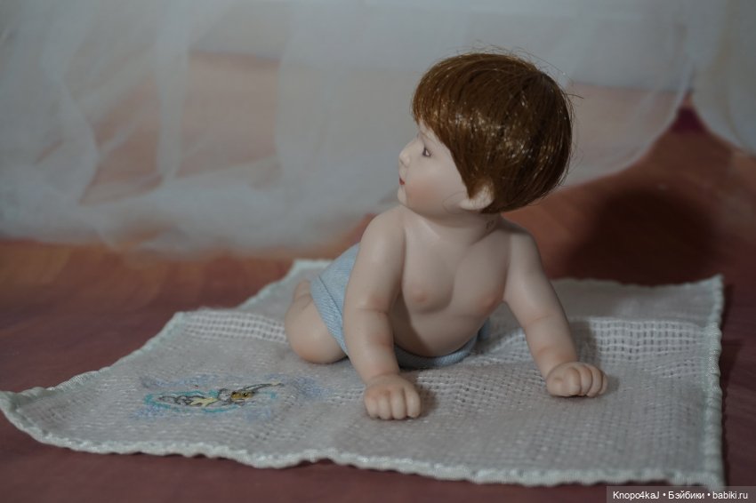 Titus Tomescu «Snug as a Bug in a Rug» — Уютный как жук в ковре мини версия (фото 10)