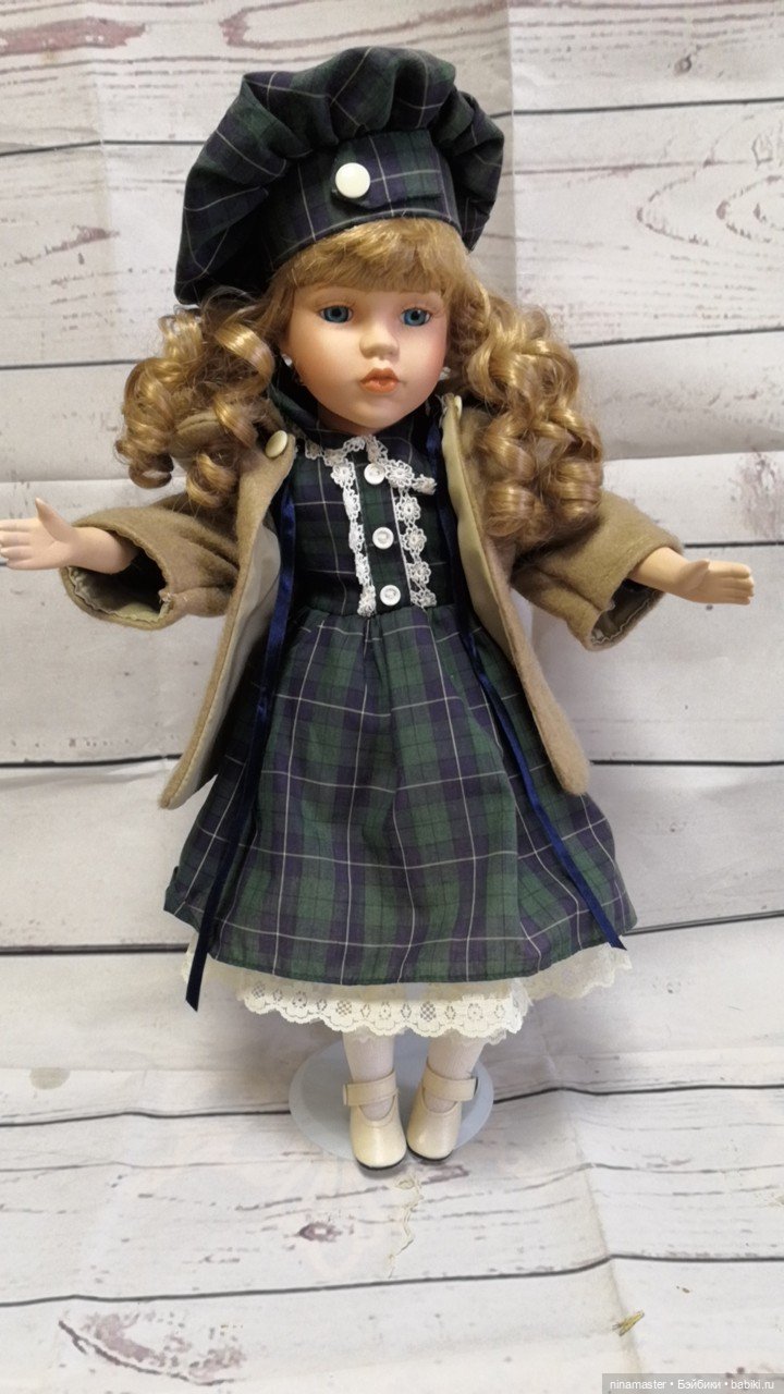 Винтажная фарфоровая куколка (фото 7)