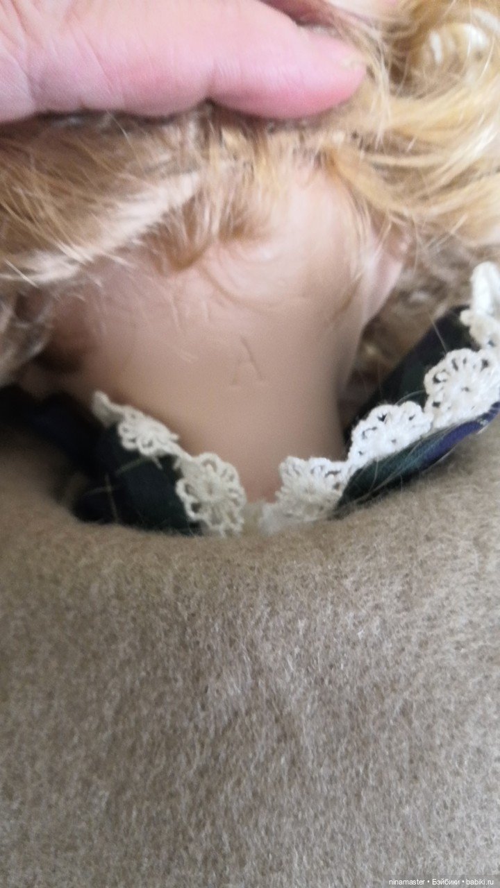 Винтажная фарфоровая куколка (фото 9)