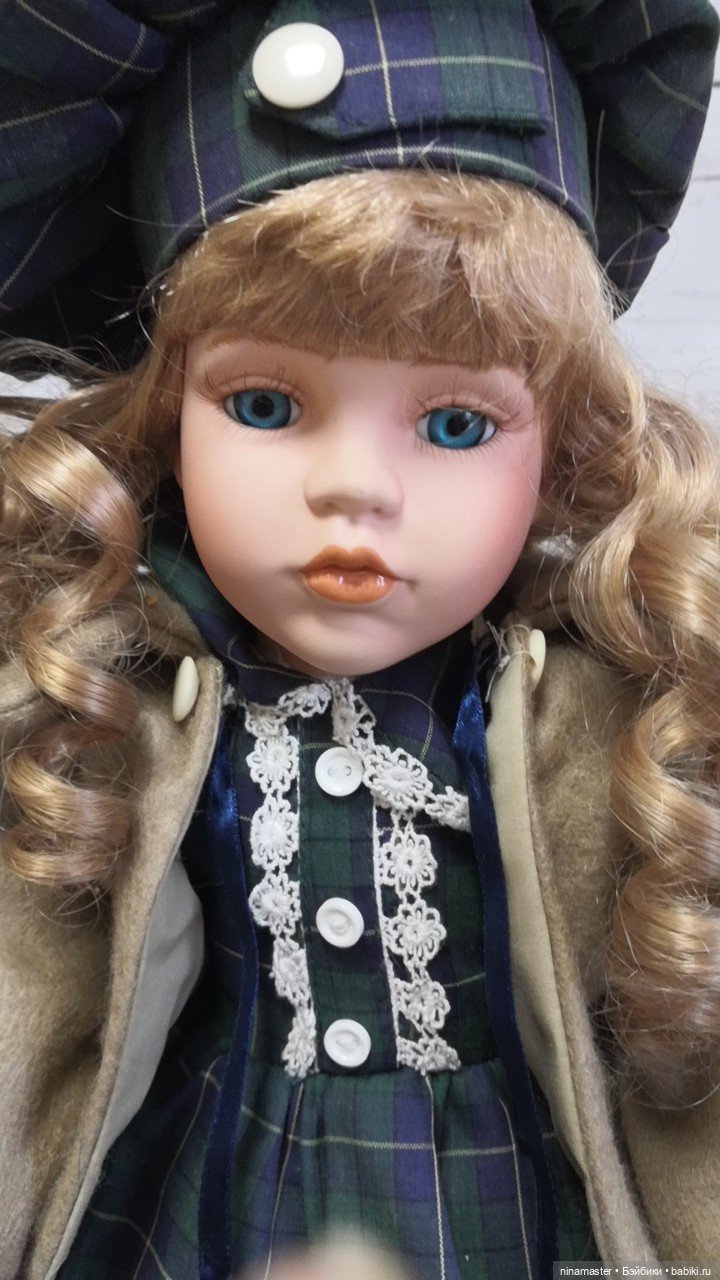 Винтажная фарфоровая куколка (фото 3)