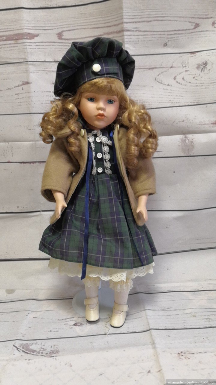 Винтажная фарфоровая куколка