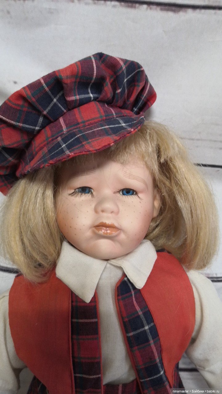 Винтажный фарфоровый мальчик (фото 2)