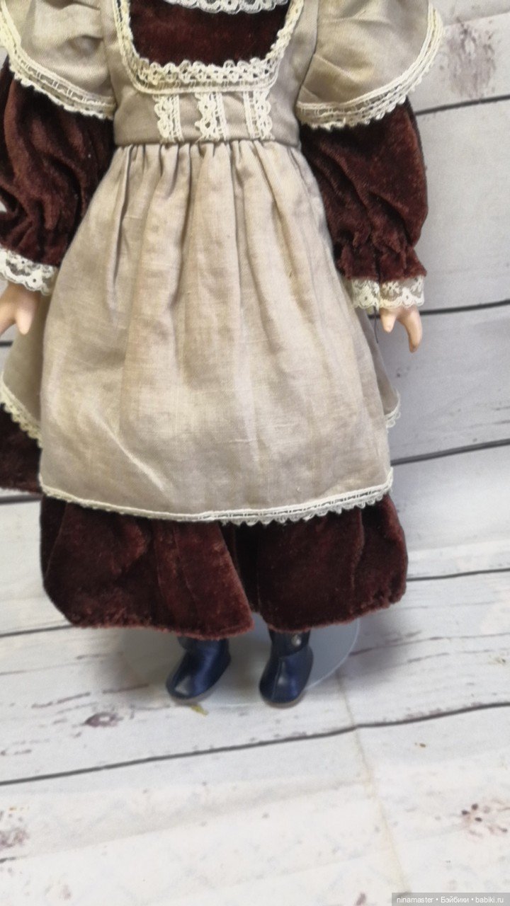 Школьница Винтажная фарфоровая куколка (фото 4)