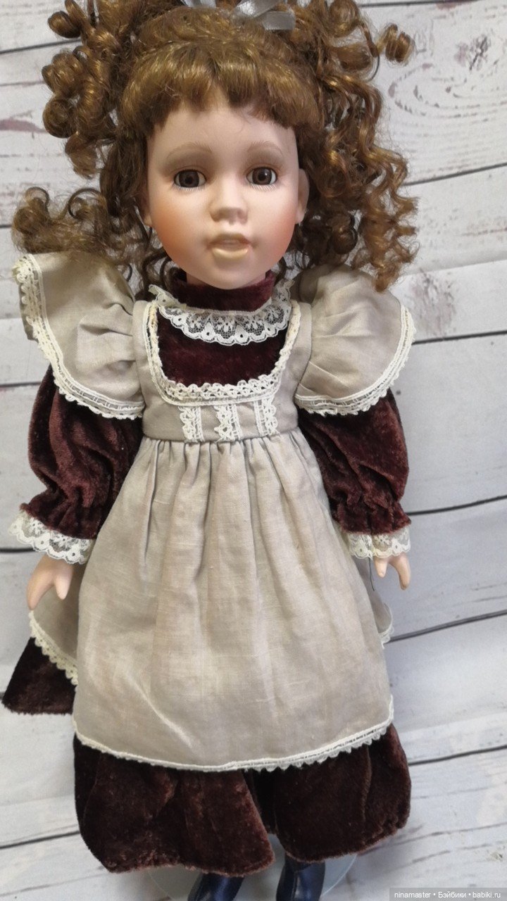 Школьница Винтажная фарфоровая куколка (фото 3)