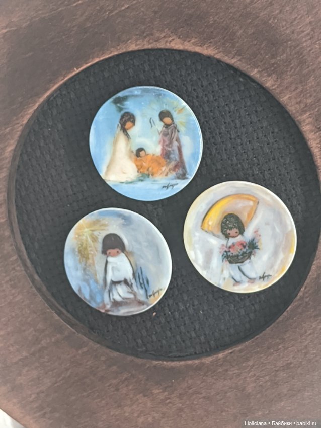Миниатюрные тарелочки на раме (фото 2)