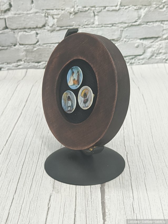 Миниатюрные тарелочки на раме (фото 5)