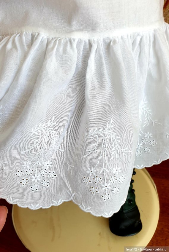 С ней и солнце ярче и весна милей.Ребекка от Сюзан Крей