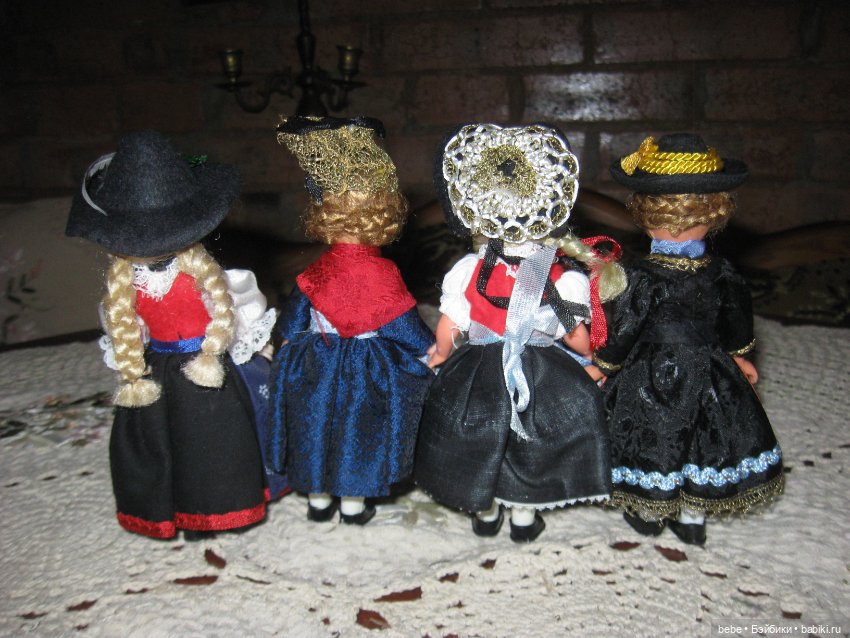 Винтажные куколки в национальных костюмах,фабрика Querzola Marco Италия (фото 2)