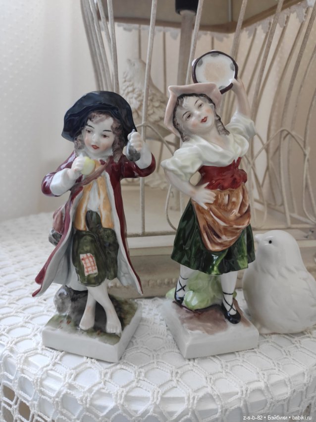 Мальчик м яблоком, Германия