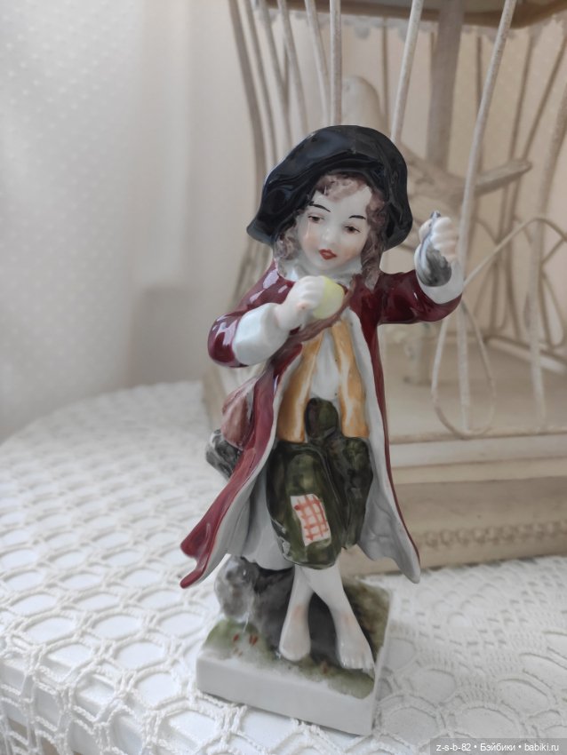 Мальчик м яблоком, Германия (фото 3)